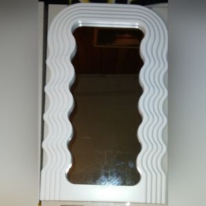 SIMMER STONE WALL MIRROR NIP